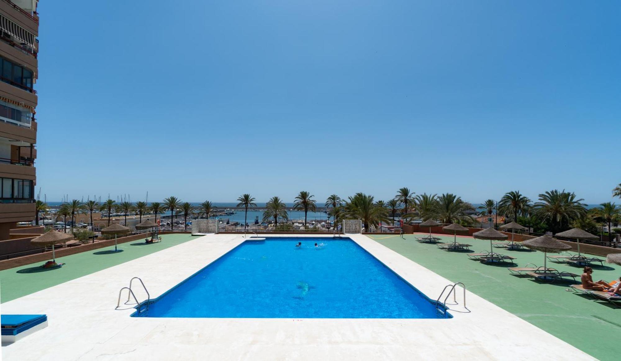 Sur Suites Palmeras 525 Фуэнхирола Экстерьер фото